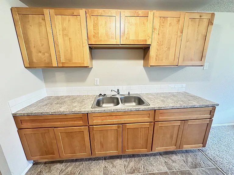 Riverside Manor — Photo 124