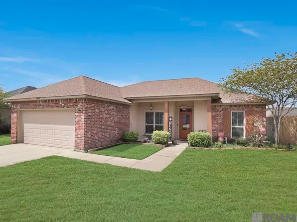 28319 Lake Sabine Dr, Livingston, LA 70754