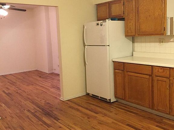 4th image of 1828 N Rockwell St APT 1R