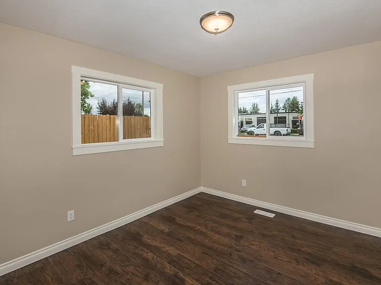 2945 SE Cornelius Pass Rd #A — Photo 7