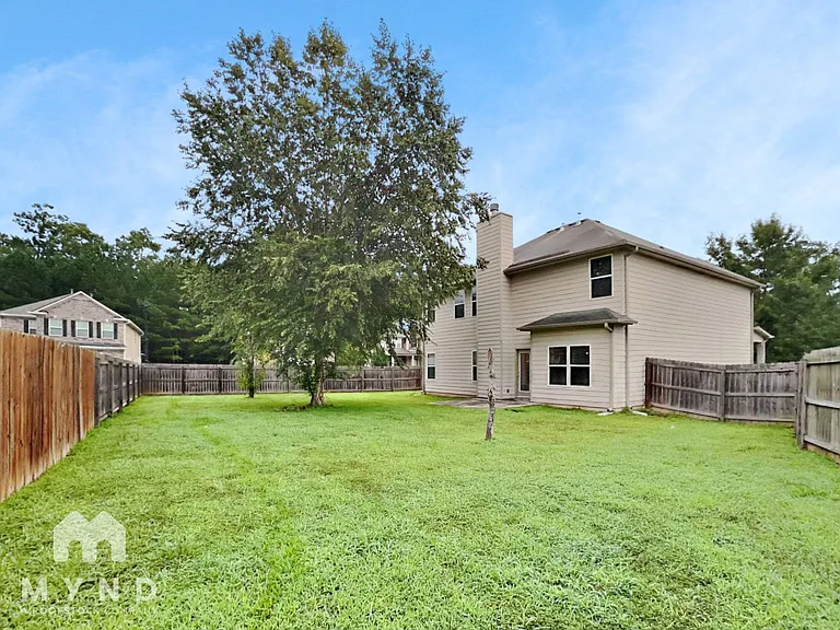 7490 Absinth Dr — Photo 35