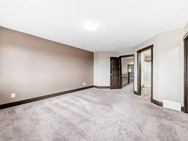 3015 Winspear Cmn SW — Photo 61