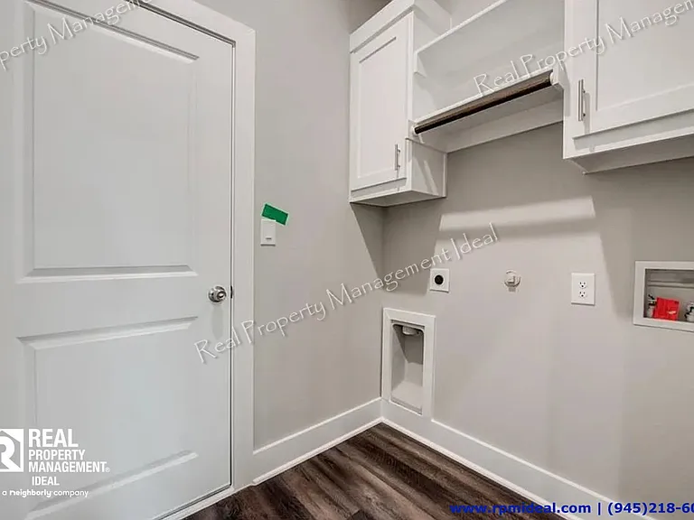 8728 Dunlap St — Photo 9