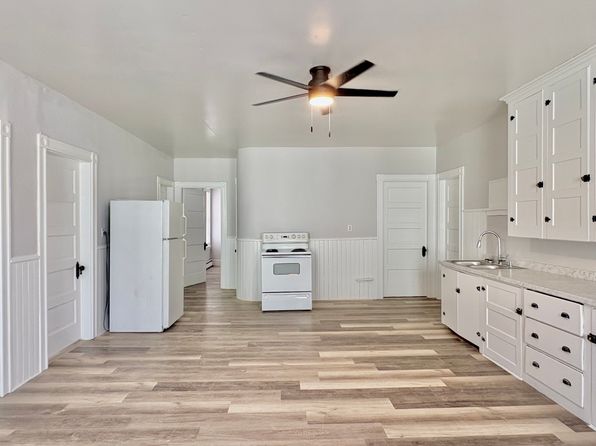 151 Oxford St Unit 3