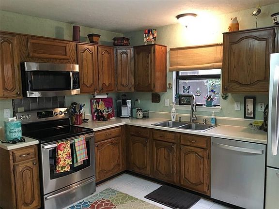 2nd image of 500 Taos Trl