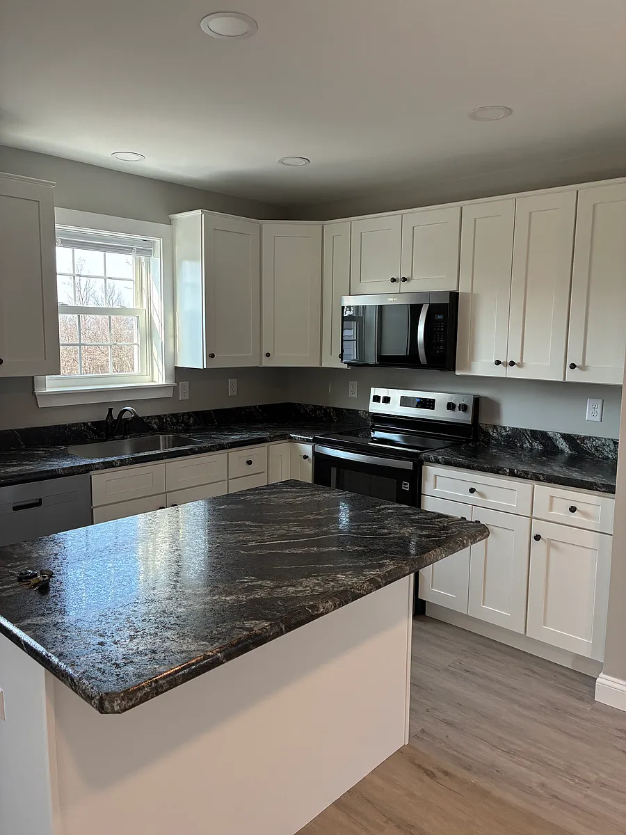 Building Photo - 115 Sandy Hill Rd #2