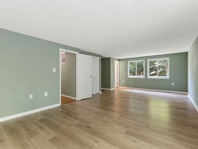 2231 Sanibel Dr — Photo 5