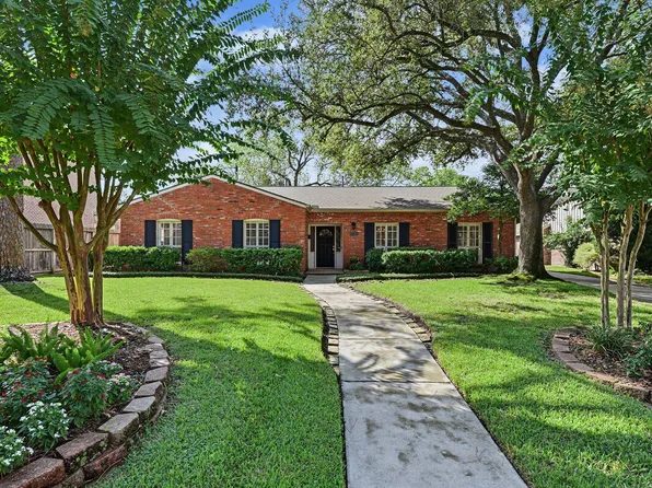 7915 Meadow Lake Ln, Houston, TX 77063