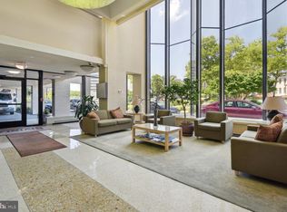 4242 E West Hwy APT 415, Chevy Chase, MD 20815