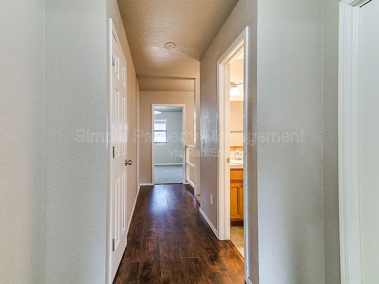 10607 N Macarthur Blvd — Photo 18