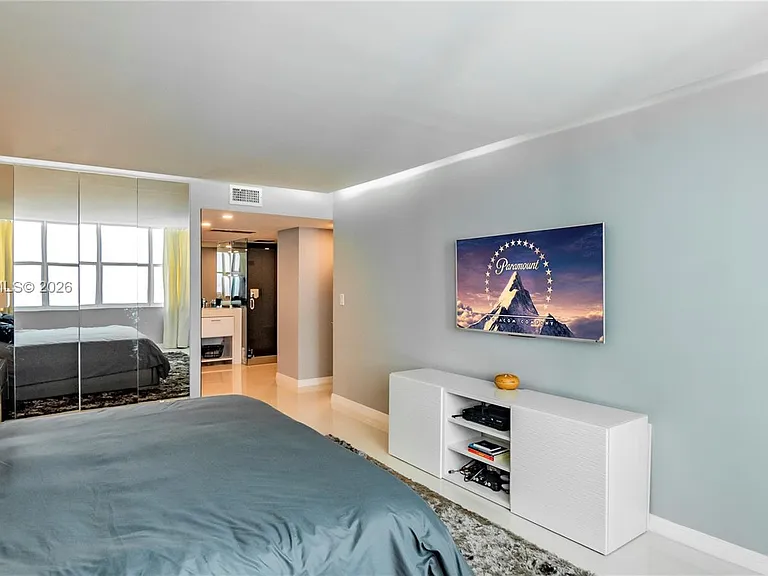 5750 Collins Ave #7A — Photo 10