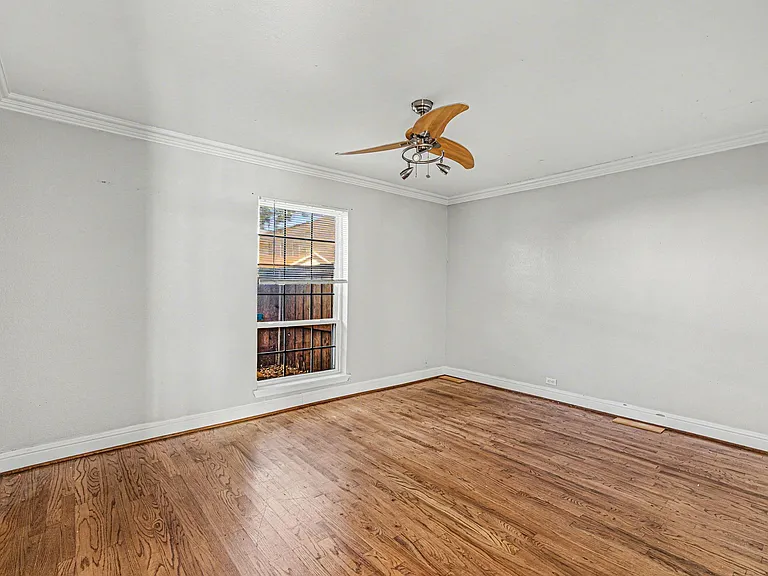 5222 Fleetwood Oaks Ave #111 — Photo 9