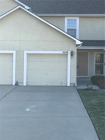 1st image of 1628 N 128th St