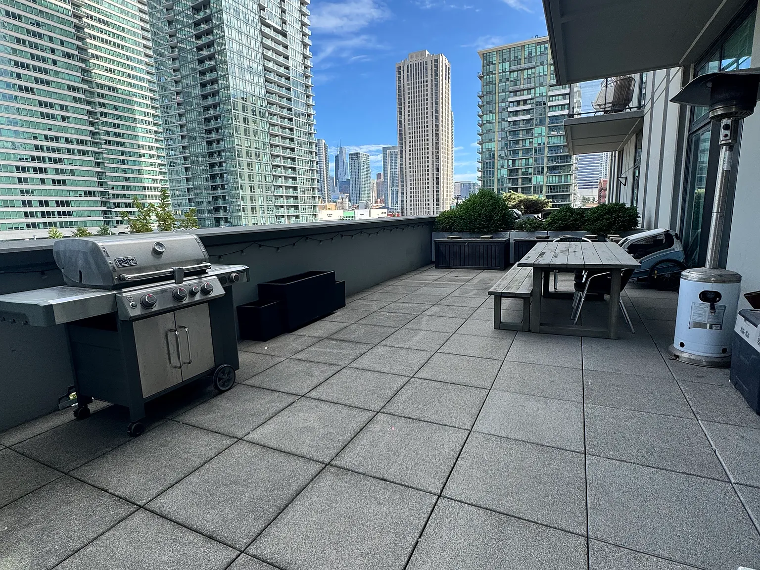 2 bed, 1380 sqft, $4,995 — Photo 4