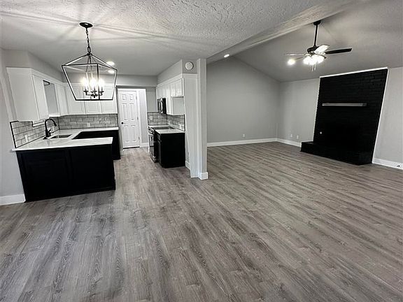 2nd image of 2522 NW Robinhood Dr