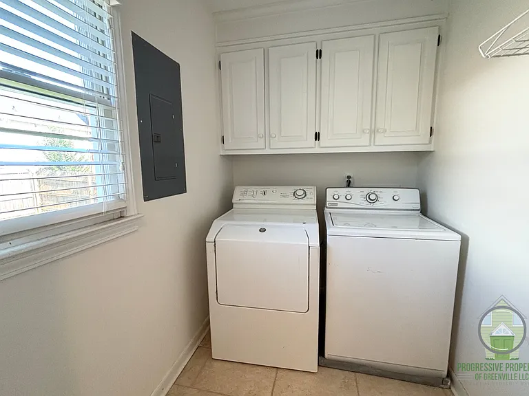 124 Oak Grove Lake Rd — Photo 10