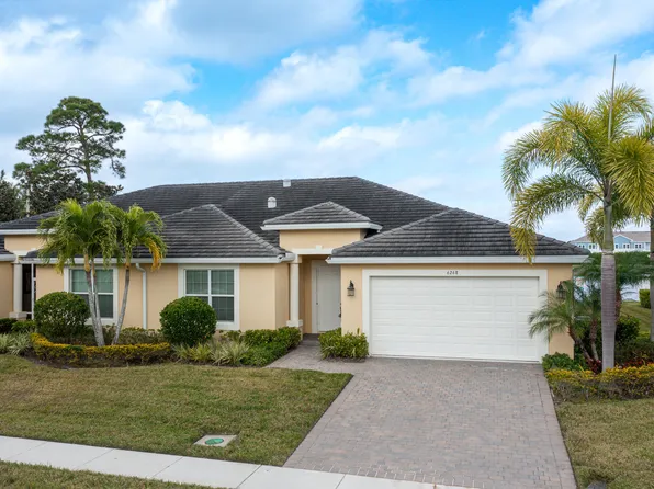 6268 NW Helmsdale Way, Port St Lucie, FL 34983