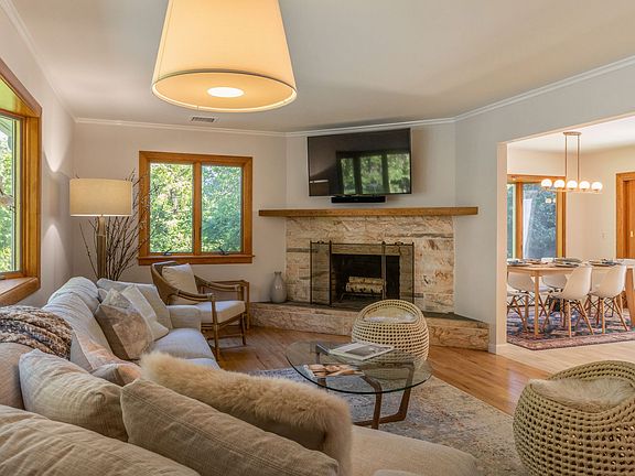 5th image of 46 Bay View Dr