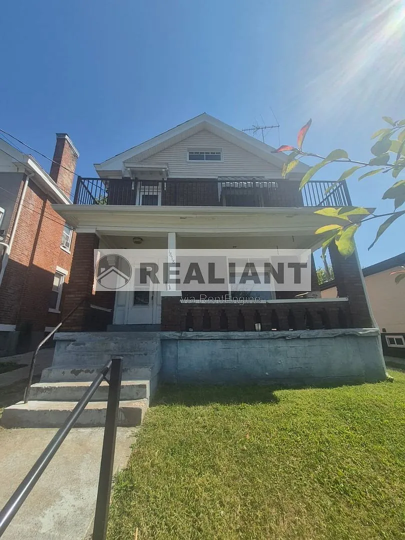 3 bed, 1.0 bath, $1,145 — Photo 1