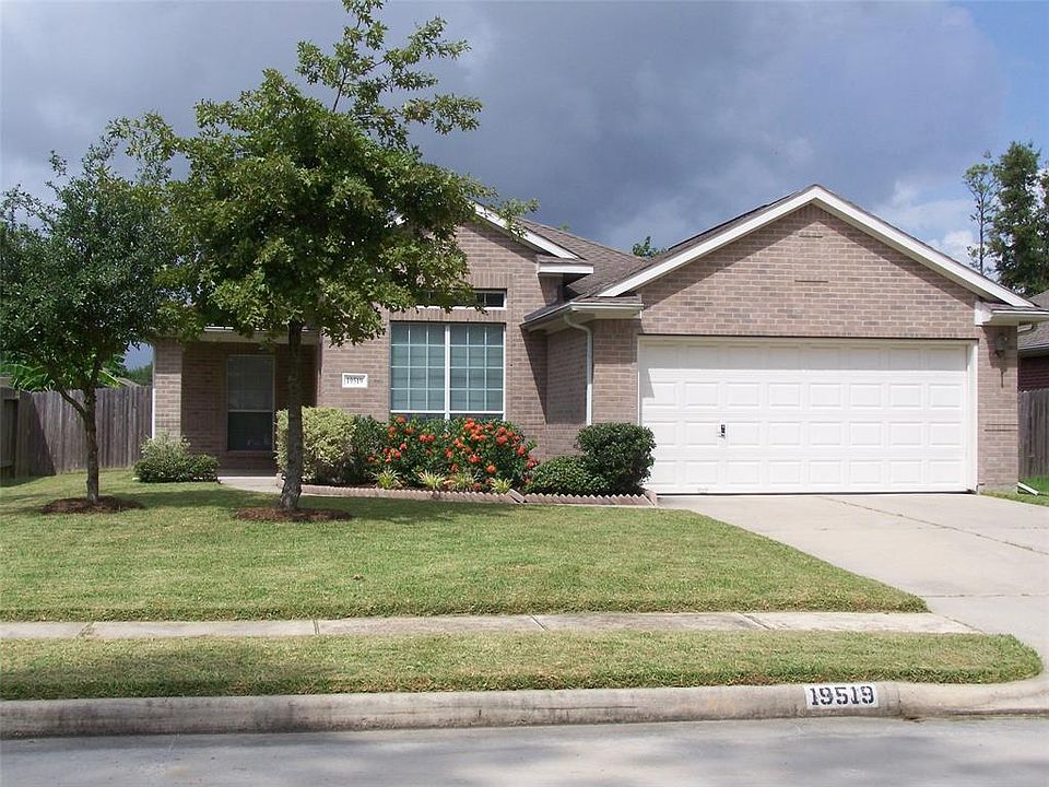 1st image of 19519 Arbor Pines Ln