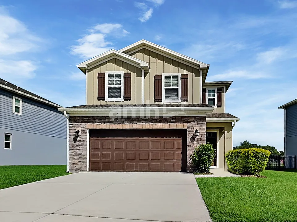 1017 Walden Pond Dr