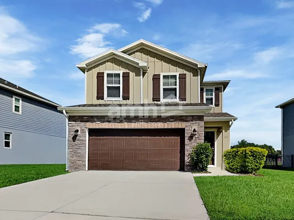 1017 Walden Pond Dr, Plant City, FL 33563