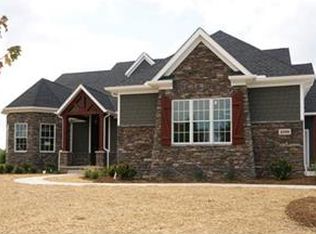 4198 Maidstone Ln, Medina, OH 44256