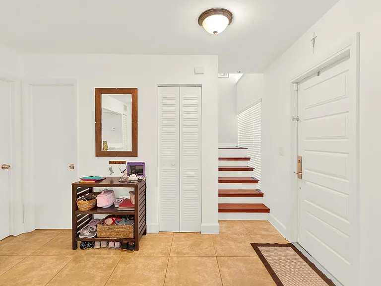 7104 SW 110th Ave — Photo 10