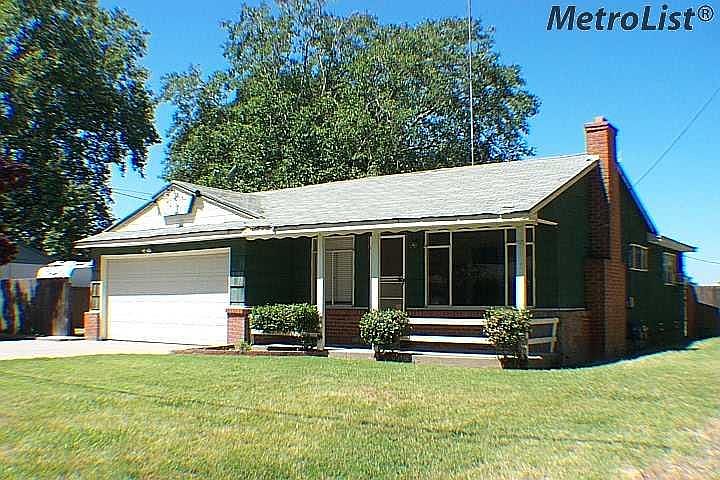 1st image of 3144 Redwood Ave #48
