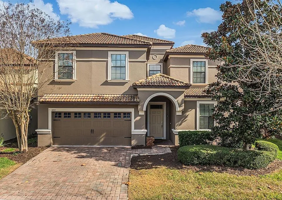1433 Thunderbird Rd