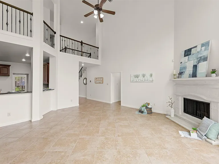 3814 Hunters Gate Ct — Photo 9
