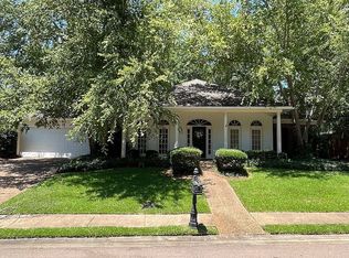 131 Foxchase Dr, Madison, MS 39110