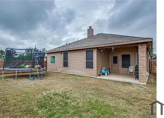 4 bed, $3,300 — Photo 3