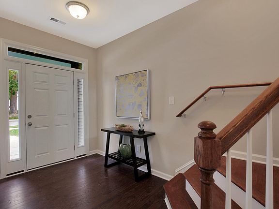 Photo is from the builders library shown as an example. Finishes and options may vary.