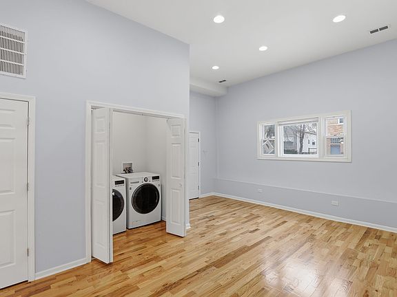5th image of 5256 S Carpenter St #1