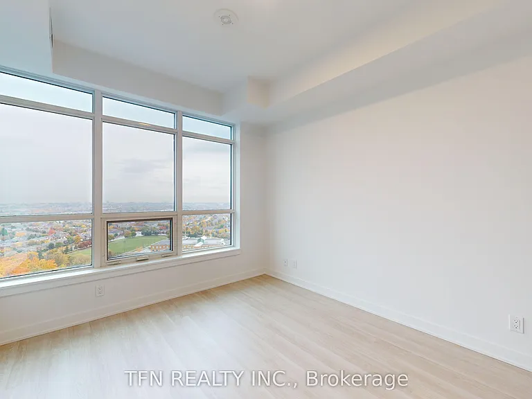 30 Upper Mall Way #2104 — Photo 12