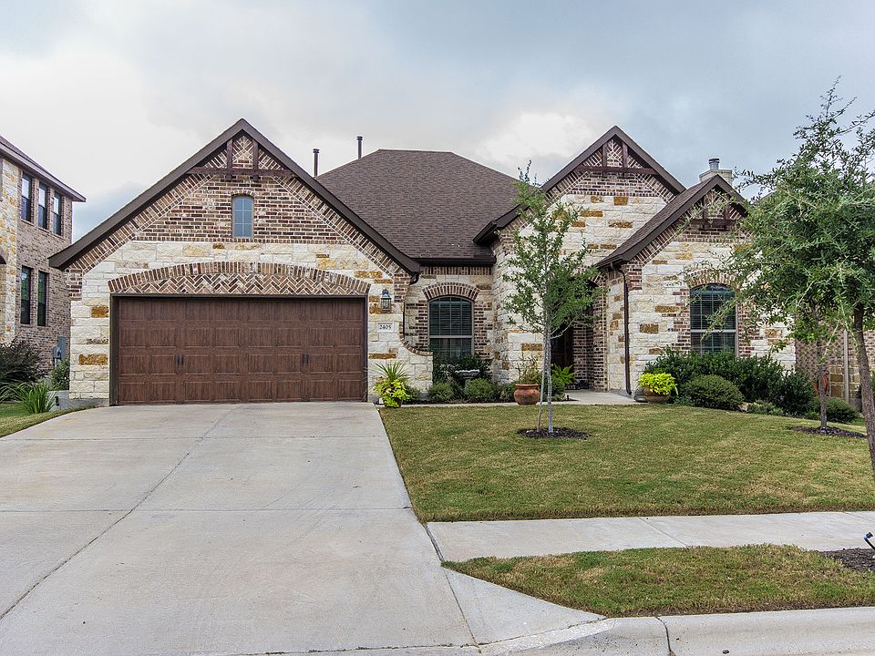 1st image of 2405 Yorkshire Ln