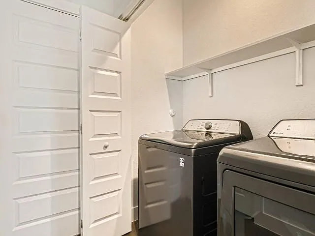 7905 Southlake Pass — Photo 10