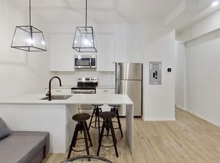 327 Catherine St Unit 2, Ottawa, ON K1R 5T4