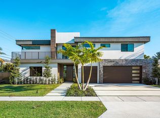 654 NE 3rd Ave, Boca Raton, FL 33432