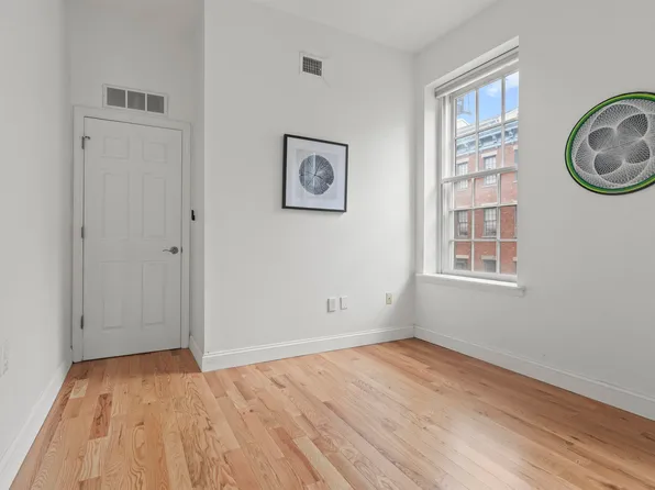 187 Wayne Street image 17 of 50