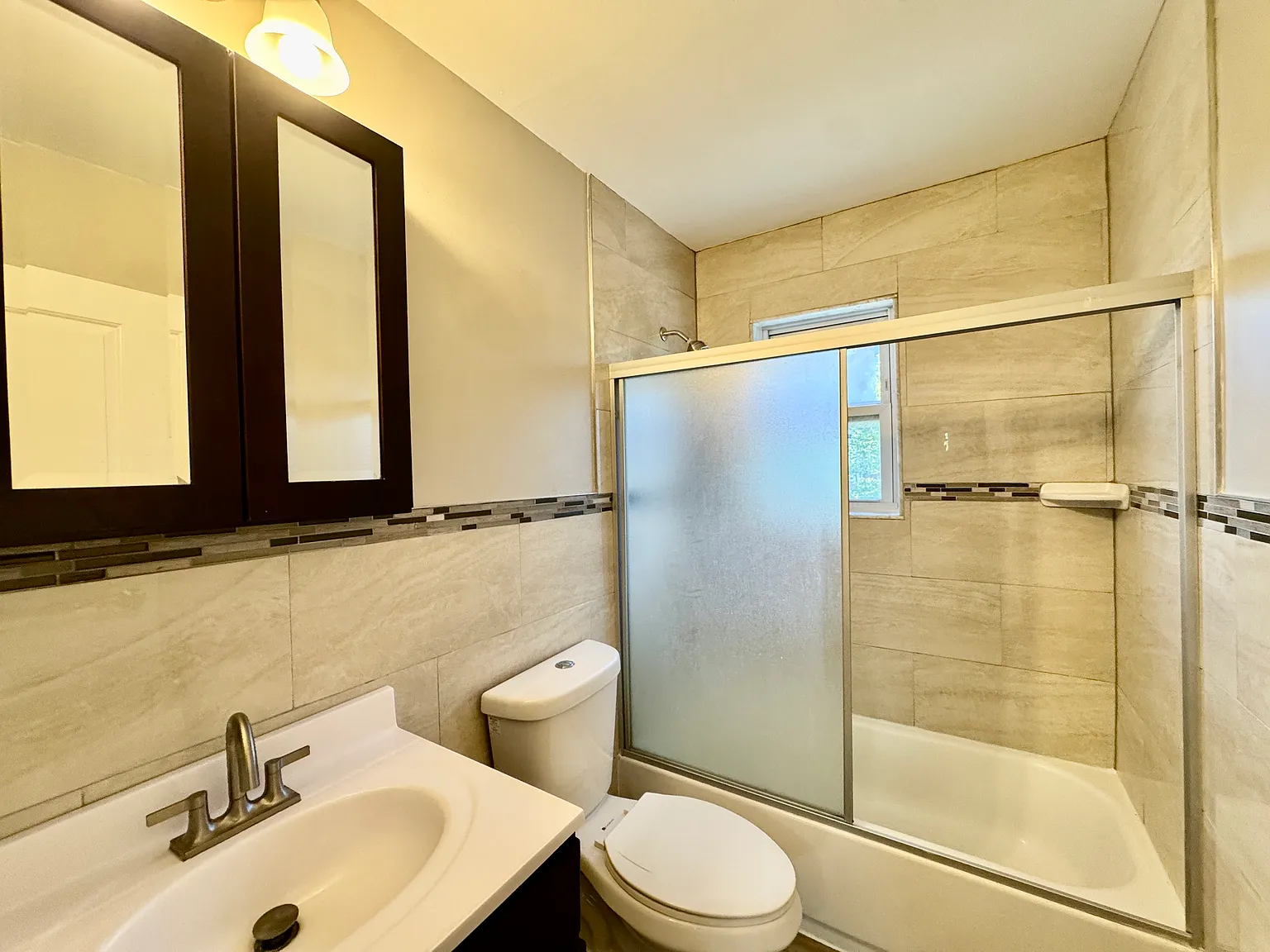 501 Rahway Ave — Photo 4