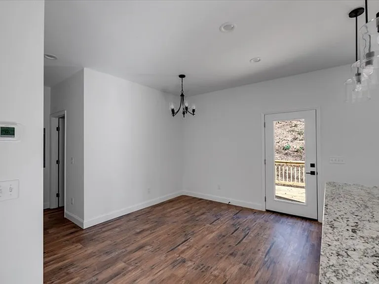 131 Owenby Ln — Photo 16