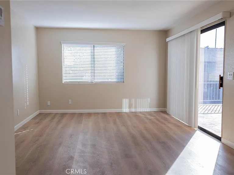 1219 N Edwards St #33 — Photo 7