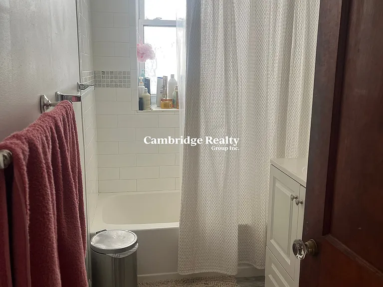 4 Farrington Ave #5T — Photo 24
