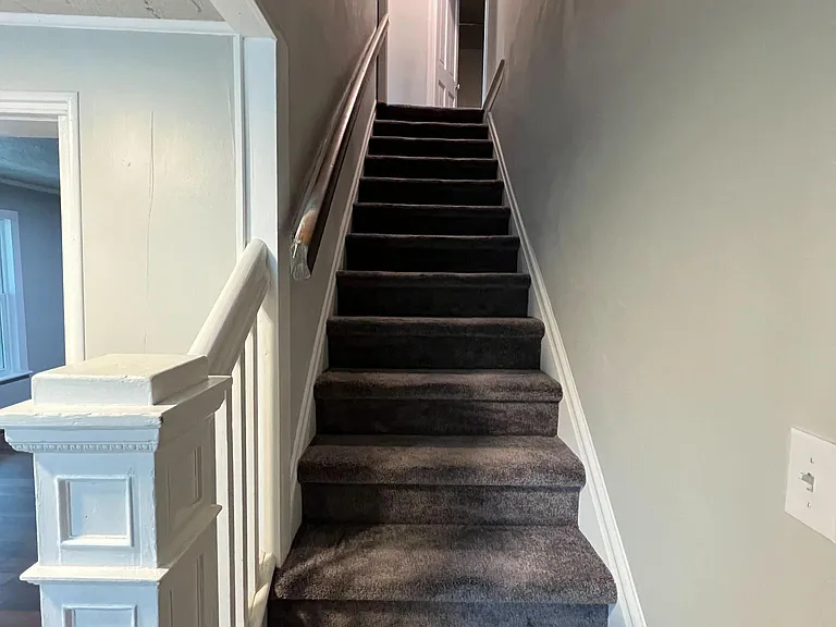 210 N Gilbert St — Photo 9