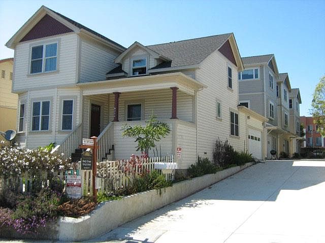 411 Broadway APT A Santa Cruz CA 95060 Zillow