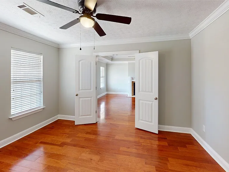 109 Sheila Blvd — Photo 26