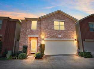 3739 Main Poplar Dr, Houston, TX 77025