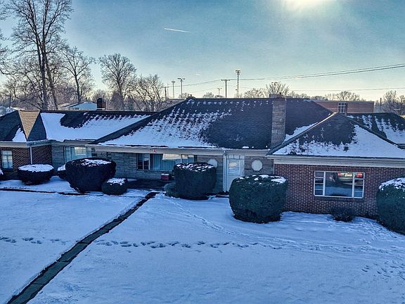 3rd image of 620 Cleveland Rd W